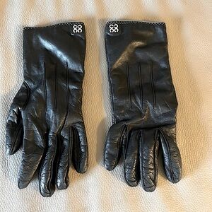 Leather gloves